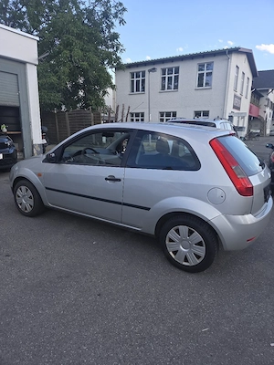 Auto ,Tüv 7 2027+4 Bild 5