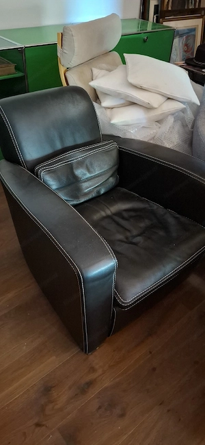 Schwarze Ledercouch 3 teilig Bild 4
