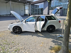 Seat Exeo ST 2.0 TDI 88kW Öamtc Pickerl 02 2027 (Audi A4 B8) Bild 4