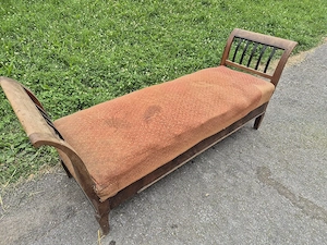 antikes Sofa Bild 3