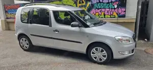 Skoda Roomster Active+ 1,6 TDI Kombi   Family Van Bild 3