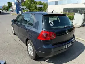 VW Golf 5   Top Zustand   Frisch vorgeführt   Automatik Bild 2