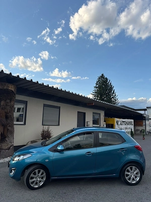 Mazda 2 TÜV.7.2027 Bild 9