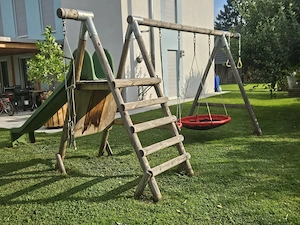 Spielturm (Rutsche schaukel klettern,..) Bild 3