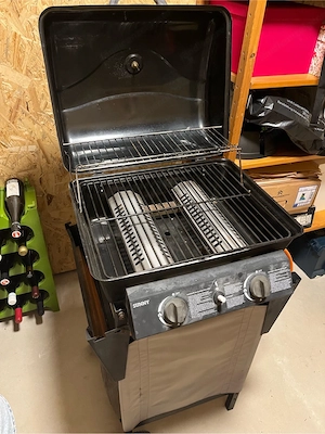 funktionsfähiger Gasgrill zu verkaufen Bild 2