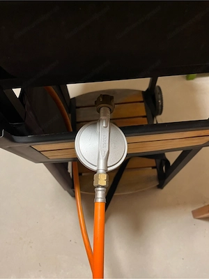 funktionsfähiger Gasgrill zu verkaufen Bild 4