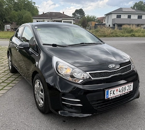 KIA Rio Erstbesitz. Komplette Historie Rechnungen. Jeder Service bei Kia erst 86.000 KM Bild 3