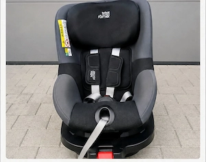 Britax Römer Dualfix M-i-Size 