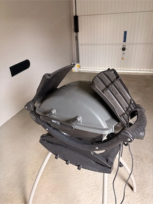 Weber Q 1400 Elektrogrill mit Standfuß & Seitentischen Bild 2