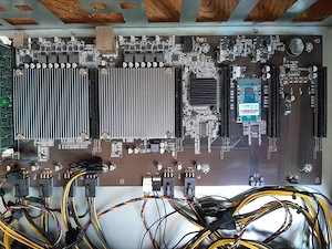 Crypto Mining Case und Board mit RAM (oder so?) Bild 4