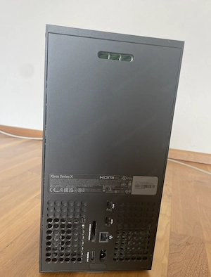 X-Box Series X, ca 1 Jahr alt, funktioniert tiptop Bild 2