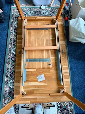 Esstisch aus Massivholz + 4 Stühle Bild 3