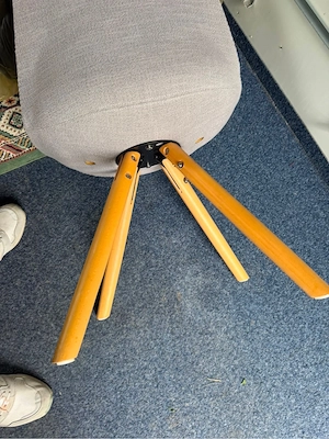Esstisch aus Massivholz + 4 Stühle Bild 4