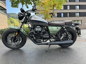 Moto Guzzi V9 Jubiläumsmodell Bild 2