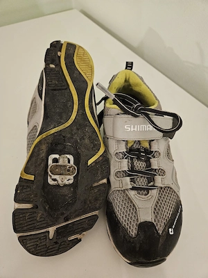 Shimano Fahrradschuhe mit Klickpedal-System Bild 2