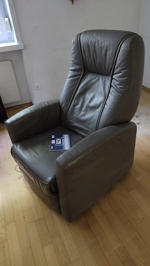 Fernsehsessel elektrisch mit Lederbezug Bild 2