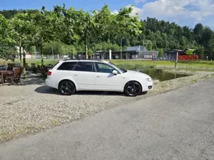 Seat Exeo ST 2.0 TDI 88kW Öamtc Pickerl 02 2027 (Audi A4 B8) Bild 4