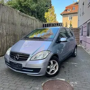 Mercedes A160 | Benziner | Baujahr 2011 | Neues Pickerl | Serviceheft Bild 3