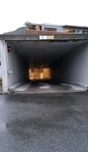 Tiefgaragenstellplaz zu vermieten Bild 4