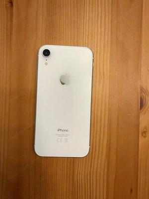 Apple iPhone XR weiss 64GB inkl. Ladegerät, Ladekabel, OVP, 3 neue Hüllen die noch original verpackt Bild 2