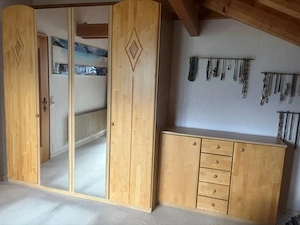 Schlafzimmerschrank gross und klein Bild 3
