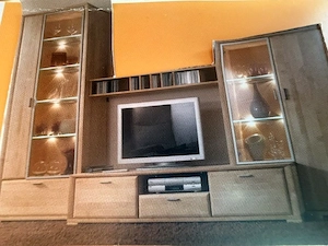 Wohnzimmerschrank Bild 2