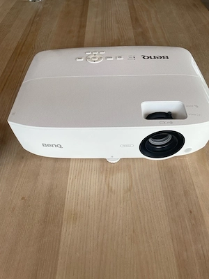 Beamer Benq Bild 3