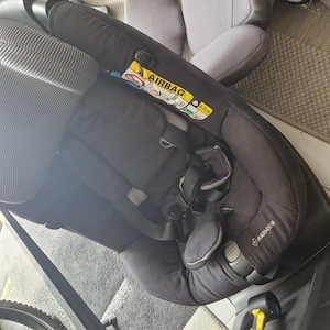 Maxi Cosi Axissfix 360 Grad drehbar Bild 3