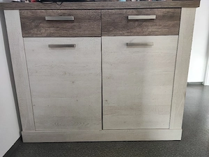 Kommode mit Schubladen und Türen Bild 2