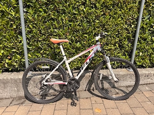 Fuji MTB 26 Zoll - Gr. M - 24 Gang Bild 2