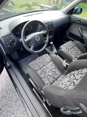 VW Golf 4 1.6l 3-türer Bild 3