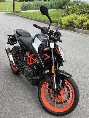 KTM 390 Duke Bild 4