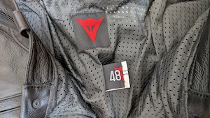 Dainese Motorradhose Leder Grösse 48 Bild 3