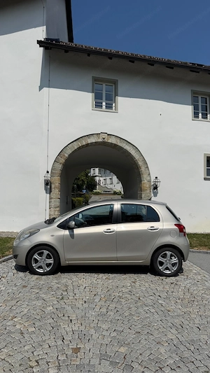 Toyota Yaris 1.4 Diesel London Edition Bild 2