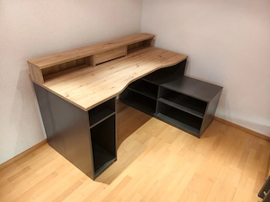 Schreibtisch  Bild 4