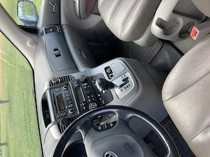 Kia Carnival 2,9 CRVi VGT Automatik Bild 2