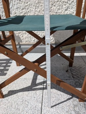 6 klappbare Regiestühle aus Holz mit grüner Bespannung Bild 5