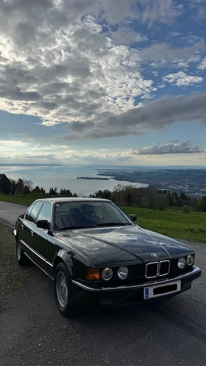 BMW 730i Oldtimer Bild 3
