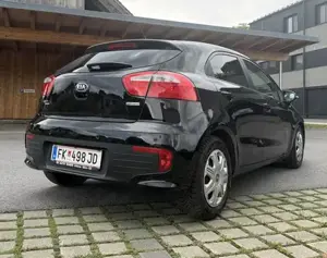 KIA Rio Erstbesitz. Komplette Historie Rechnungen. Jeder Service bei Kia erst 86.000 KM Bild 5