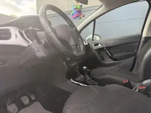 Seltene Sonderedition!!!! Top gepflegter C3 mit erst 67.000 KM Jeder Service nur bei Citroen Bild 7
