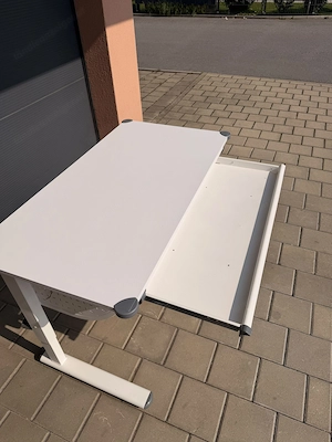 Schreibtisch aus Jugendzimmer Bild 2