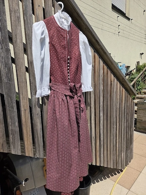 Dirndl mit Bluse Gr. 34