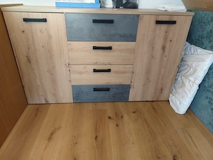 Kommode plus Kleiderschrank zu verkaufen  Bild 2