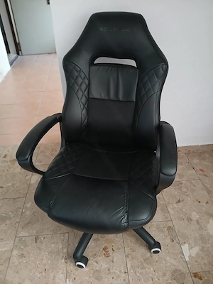 Bürostuhl Drehstuhl Schreibtischstuhl Chefsessel Schwarz Kunstleder (Selbstabholung in DE Wangen)