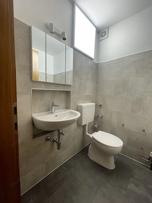 Provisionsfreie, helle, NEU renovierte 2-Zimmer Wohnung in Bludenz ! Bild 5