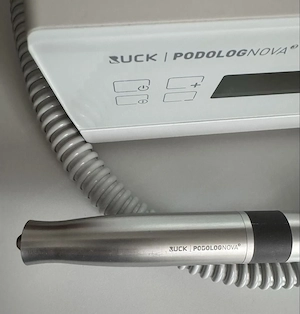 RUCK PODOLOG NOVA 3 Fusspflegegerät mit neuem Handstückmotor Bild 2