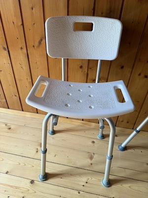 Toilettenstuhl Rollator Duschstuhl Krücke Bild 4