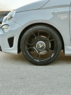 Abarth 595C Pista Cabrio | 160 PS | Vollausstattung | 58.000 km | Pickerl neu | 8-fach bereift Bild 3