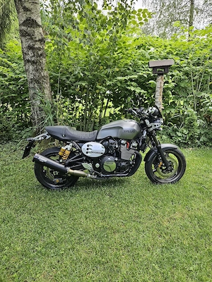 Yamaha 1300  Bild 2