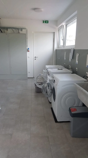 schöne helle 2 Zimmer wohnung  Bild 6